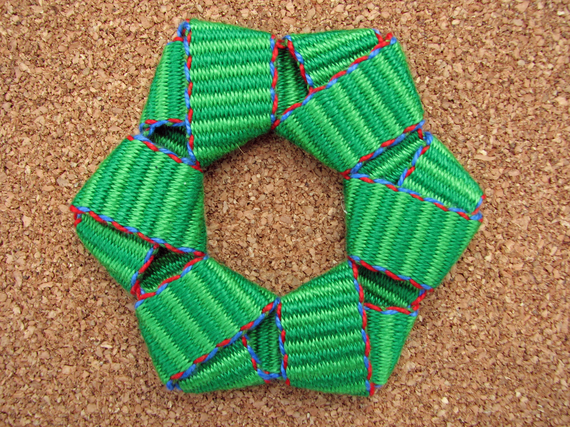 inkledpink.com tutorial wreath ornament step8.2